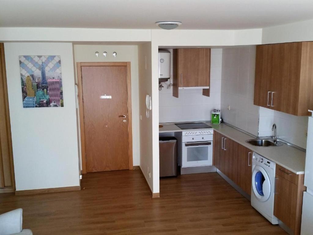 Apartamentos Urgel Мадрид Екстер'єр фото