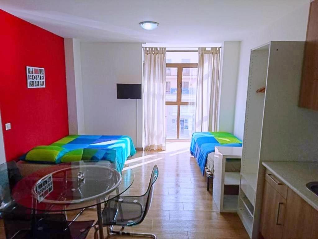 Apartamentos Urgel Мадрид Екстер'єр фото