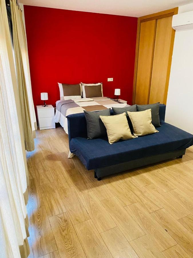 Apartamentos Urgel Мадрид Екстер'єр фото